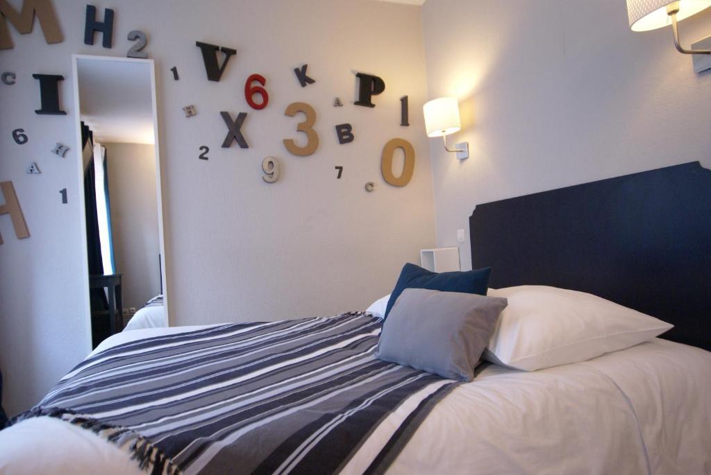 Hotel De La Placette Barcelonnette Habitación foto